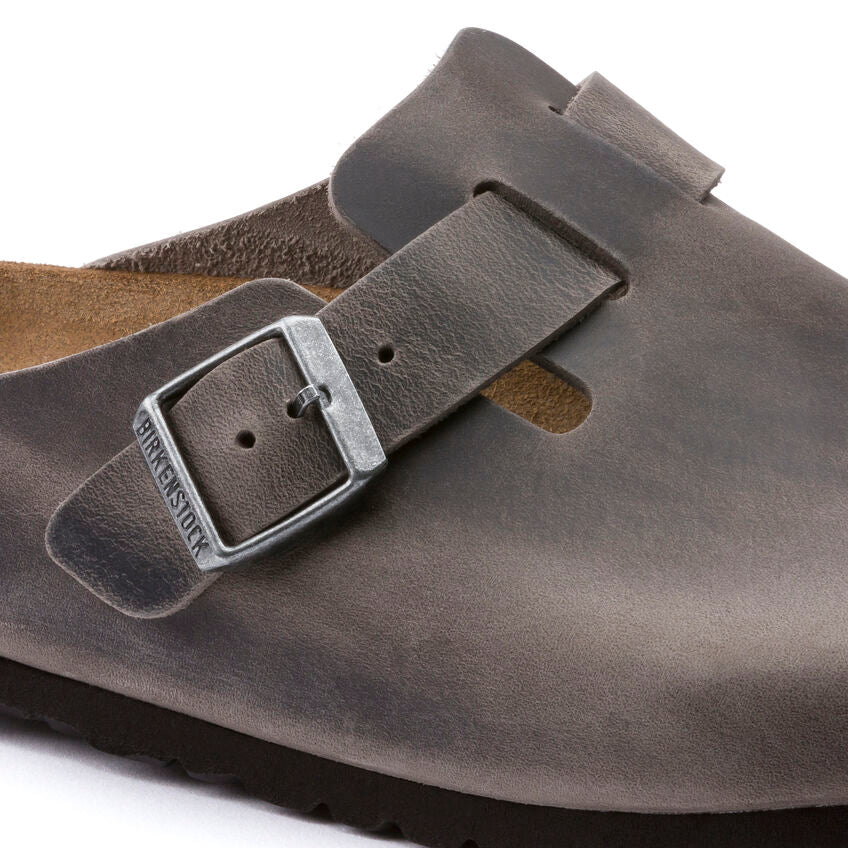 Unisex Boston Soft Footbed Oiled Leather  Iron Regular/Wide