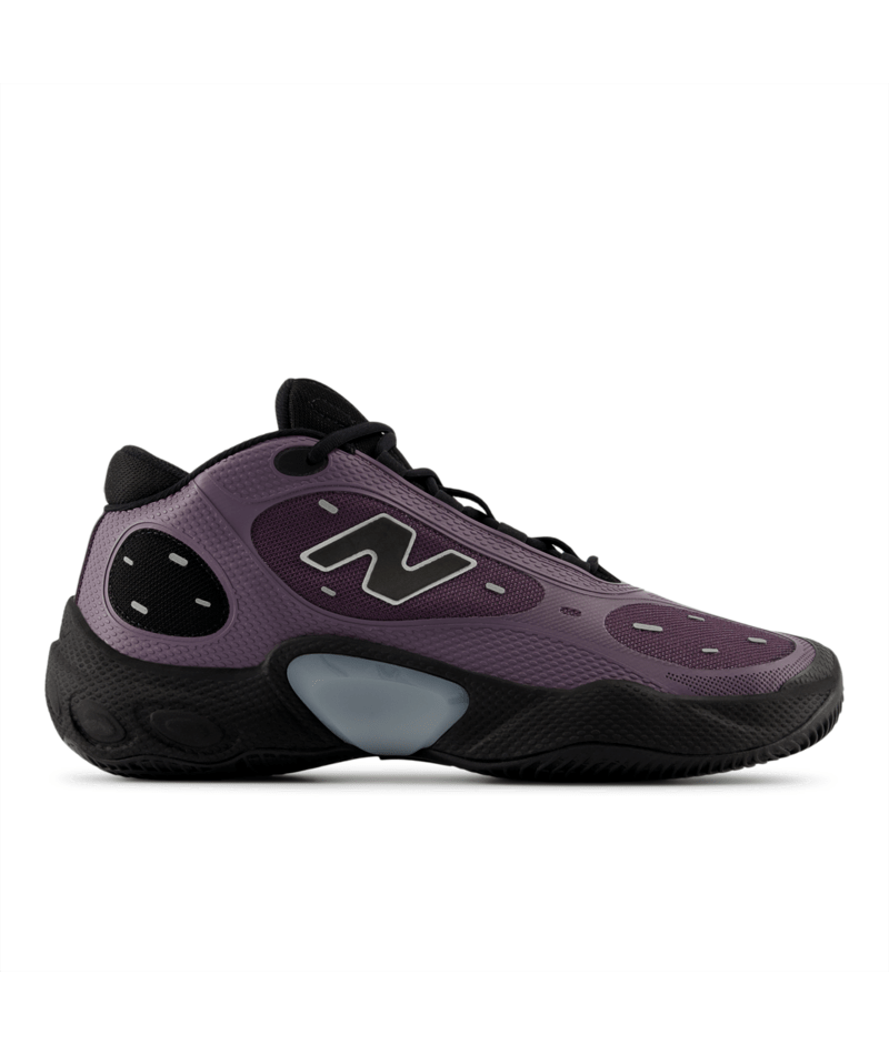 New Balance Men's Fresh Foam BB V3 Basketball Shoe