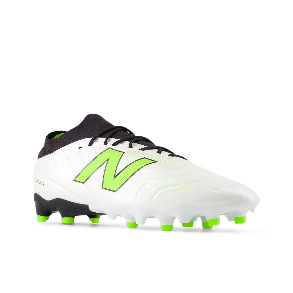 New Balance Men's Tekela Team Low Laced FG V5 Soccer Cleat