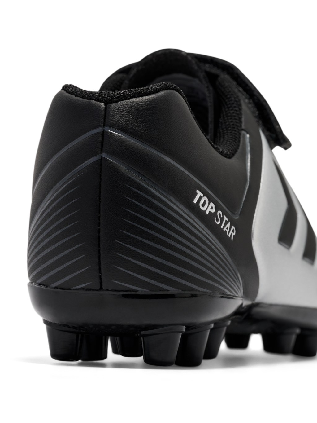 hummel Youth Top Star Mid Ground Velcro 2.0 Cleats
