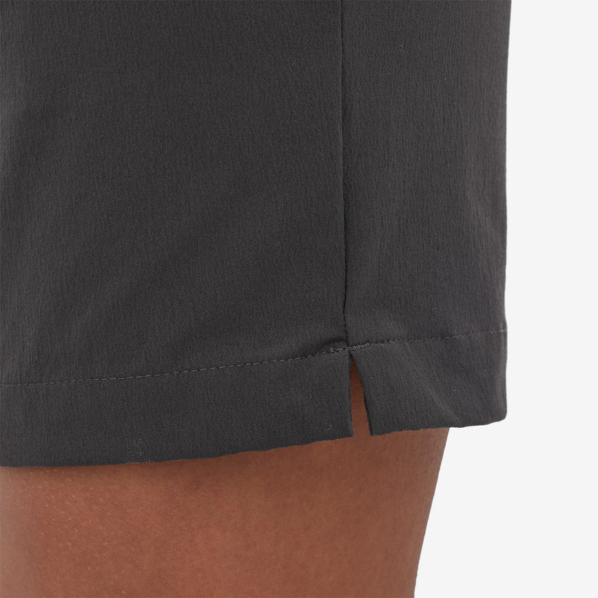 Patagonia Women's Skyline Traveler Shorts - 8" Pantalone corto tecnico da donna Sabbia Oat Tan