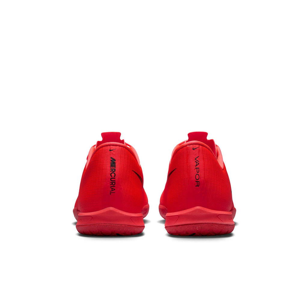 Nike Mercurial Vapor 17 Academy Indoor/Court Low-Top Soccer Shoes