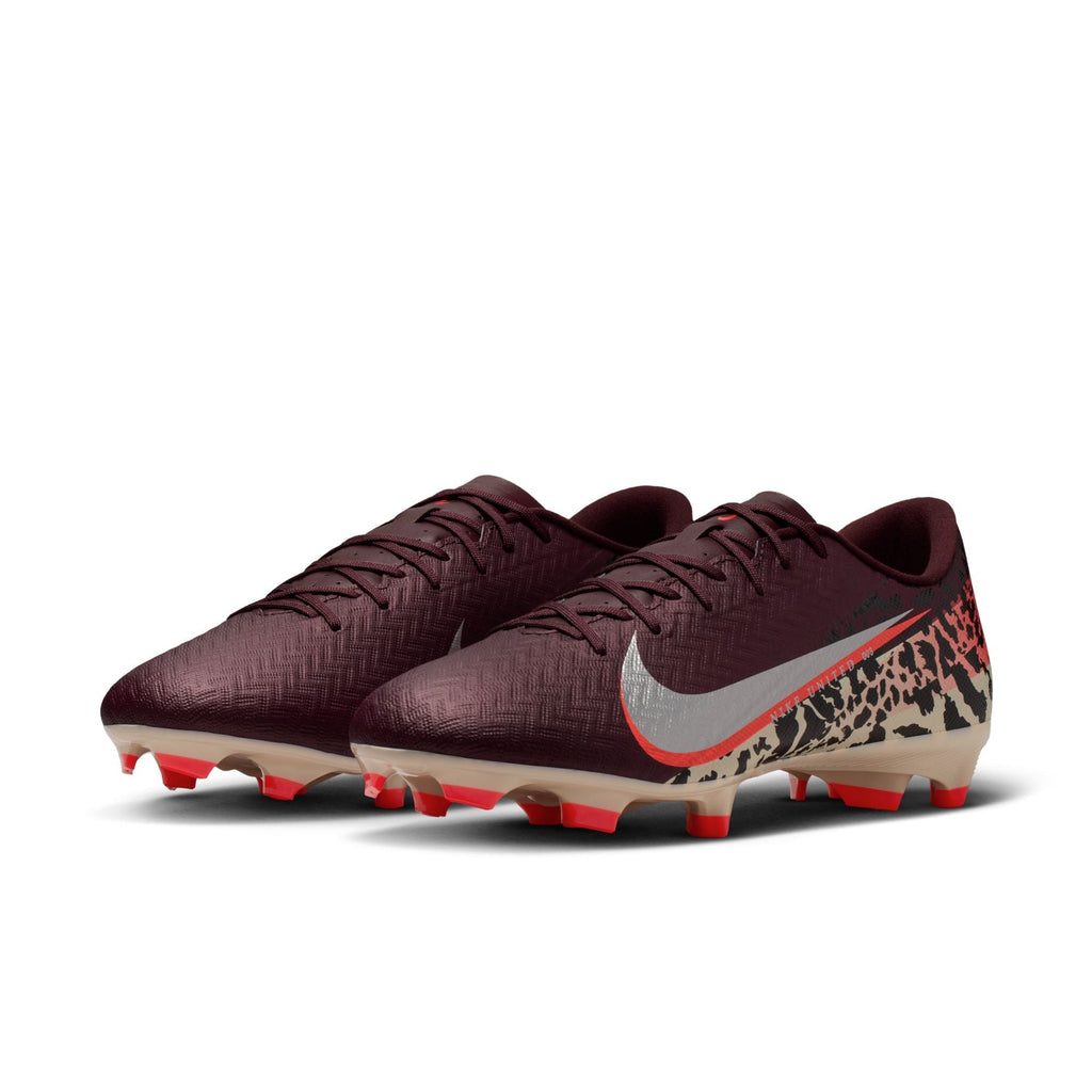 Nike United Mercurial Vapor 16 Academy Multi-Ground Low-Top Soccer Cleats