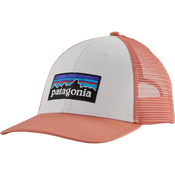 PATAGONIA P-6 LOGO LOPRO TRUCKER HAT Cappellino con visiera cod. 38283