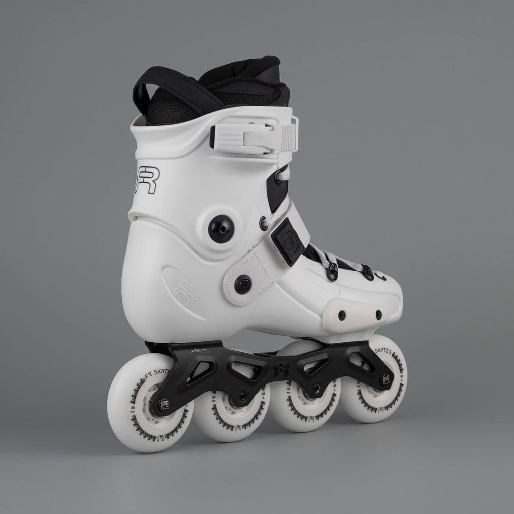 FRX 80 White Skates